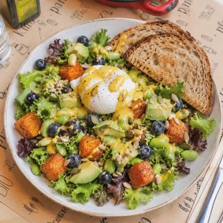 Eggs benedict salad