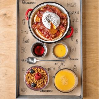 Eggs benedict bliss