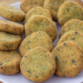 Menù falafel (panino o arrotolato, puoi scrivere in dettagli)