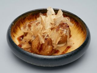 16 Tako yaki