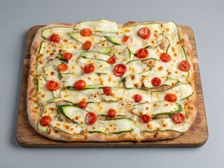 Pizza zucchine e pachino