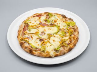 Pinsa fiori e bacon
