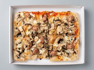 Pizza boscaiola in mezza teglia