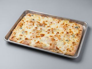 Pizza 4 formaggi speciale in teglia intera