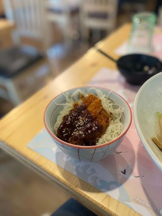 Mini miso tonkatsu don