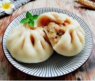 P09, Panini di carne - 2 pezzi 肉包