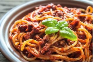 M02, spaghetti ragù classico - 1 porzione 肉末番茄面