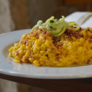 Risotto con Zafferano e Stufato alla Picchiapò