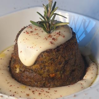 Tortino di Asparagi e Patate con crema al Grana Padano