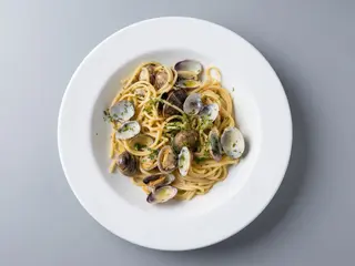 Spaghettoni di Grananao alle vongole veraci