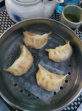 3. Gyoza di carne al vapore - 4 pezzi