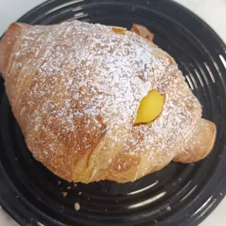 Cornetto artigianale crema e amarene