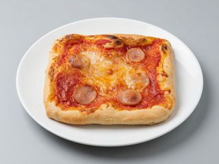 Pizzetta rossa  Margherita con wurstel