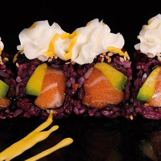 Uramaki black philadelphia