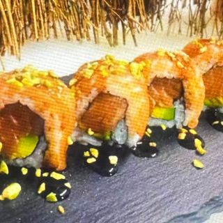 Uramaki pistacchio roll