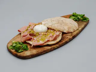 Moffoletta Burrata
