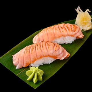 Nigiri sake scottato - 2 pezzi