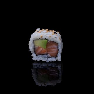 Uramaki sake avocado - 4 pezzi