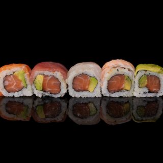 Uramaki rainbow - 4 pezzi