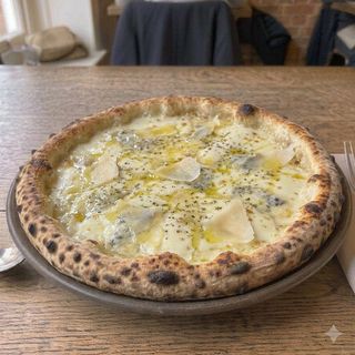 Pizza quattro formaggi
