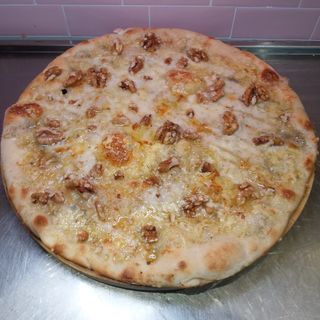 al piatto GORGONZOLA-MIELE-NOCI