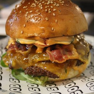SOOD CHEESEBURGER