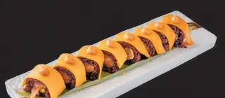 145  Uramaki black cheddar