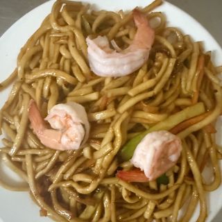 35-Spaghetti saltati con gamberetti