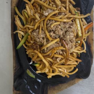 41-Spaghetti alla piastra con maiale