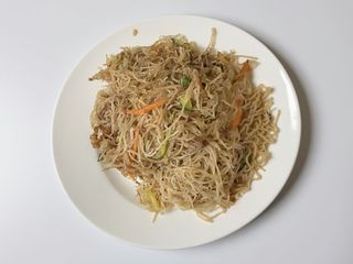 56-Spaghetti di riso con verdure