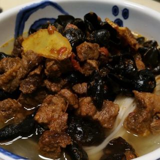 106-Manzo con bambù e funghi