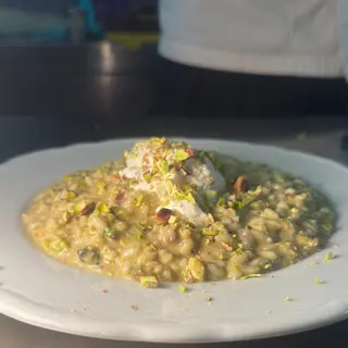 Risotto con crema di Pistacchio e Stracciatella