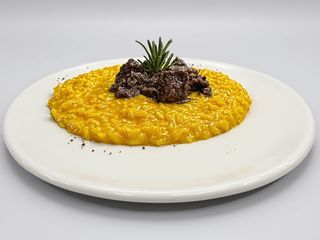 Risotto con Zafferano e Peposo