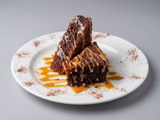 Brownie di Riso al Cioccolato e Caramello salato al Rosmarino