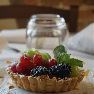 Crostatina morbida con crema alla Vaniglia e Frutti Rossi  - SENZA LATTOSIO