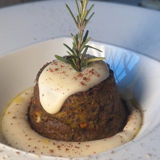 Tortino di Asparagi e Patate con crema al Grana Padano