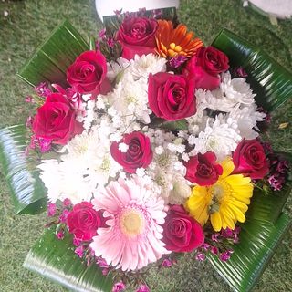 Bouquet misto con rose