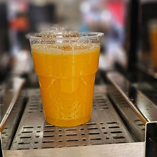 Succo d'arancia fredda bottiglia da 500 ml