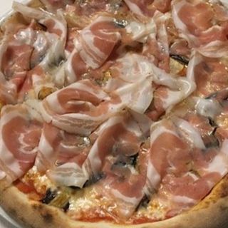Pizza crema di noci