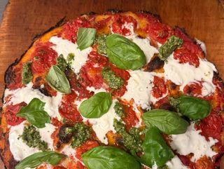 Pomodorini e stracciatella e pesto