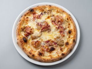 Pizza pancetta e porcini