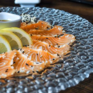 11. Salmon tataki