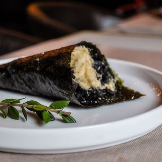 73. Temaki tatsumi