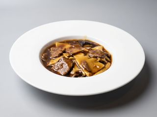 142. Manzo funghi e bambu '