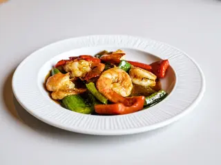 151. Gamberetti curry rosso