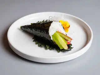 71. Temaki California