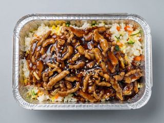 40. Riso con filetto di manzo