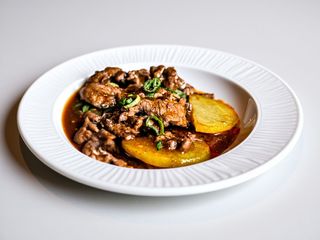 Manzo al curry rosso