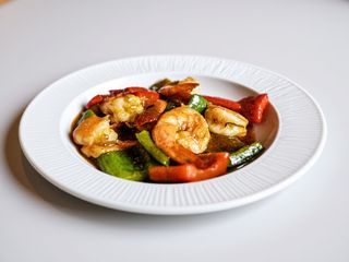 Gamberetti al curry rosso