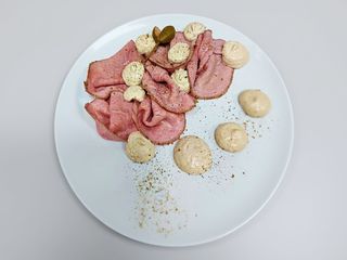 Vitello tonnato 